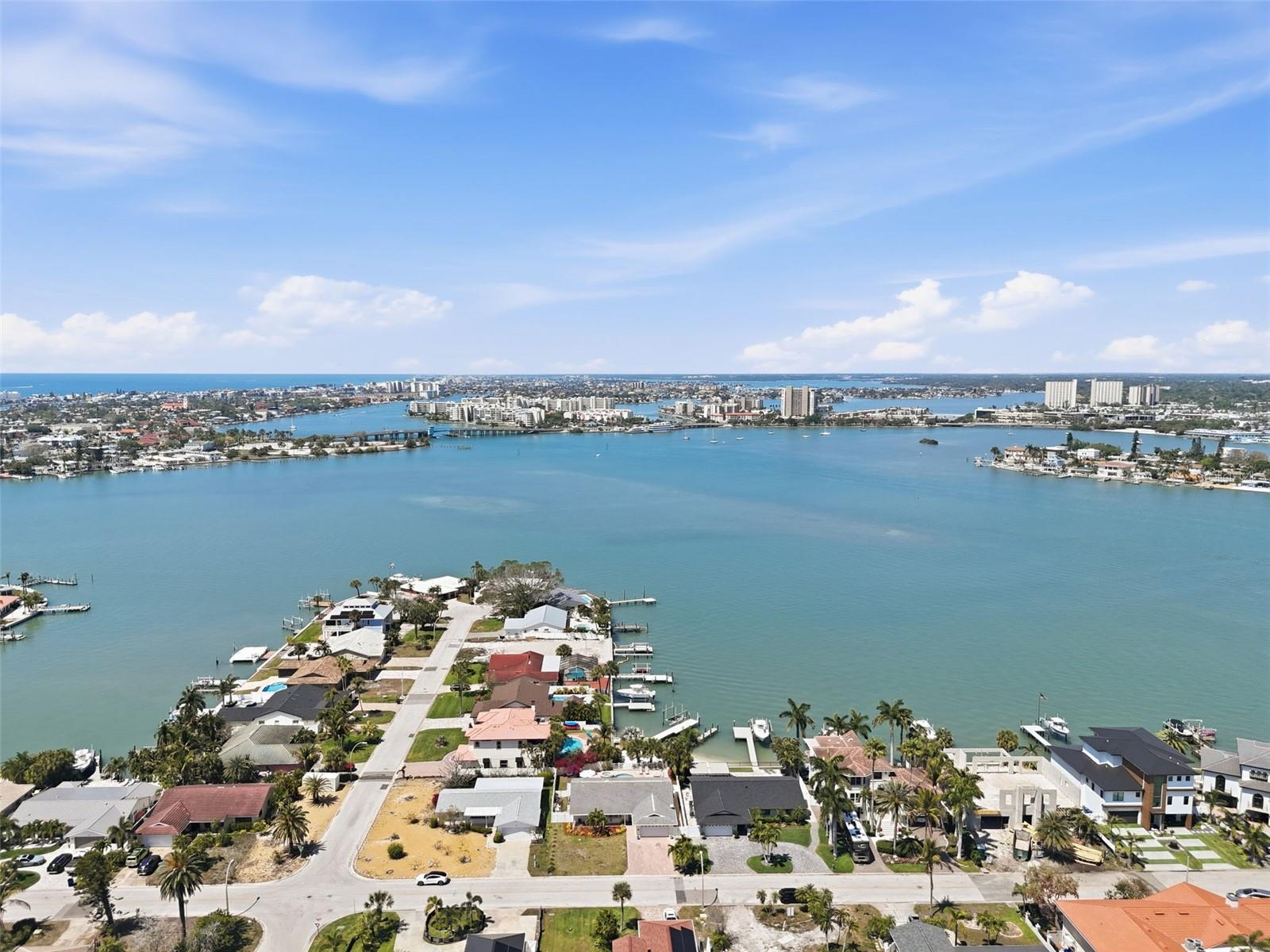 THREE PALMS POINT - Residential