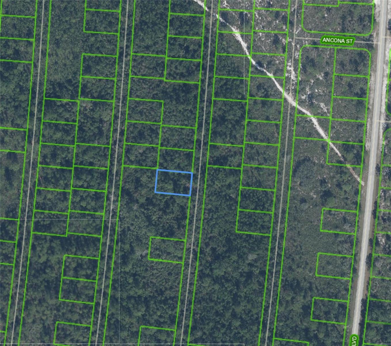 Great opportunity to invest in residential land in the growing community of Sebring. This parcel is located in an area experiencing steady development and new construction, making it ideal for future building or long-term land investment. Conveniently located near shopping, dining, schools, medical facilities, and outdoor recreation. As development continues throughout Highlands County and Sun N Lakes, opportunities to purchase land in expanding areas are becoming more limited.

Platted subdivision with ongoing development; some roads may be unpaved. Buyers are encouraged to verify access and exact location prior to visiting the property.