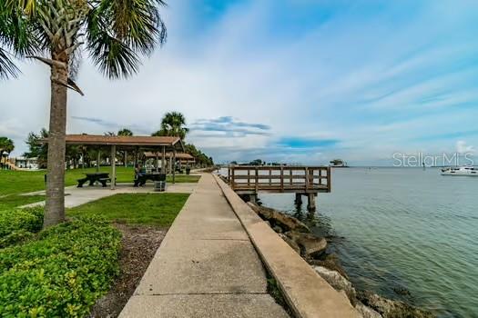 MONTICELLO PARK - Residential