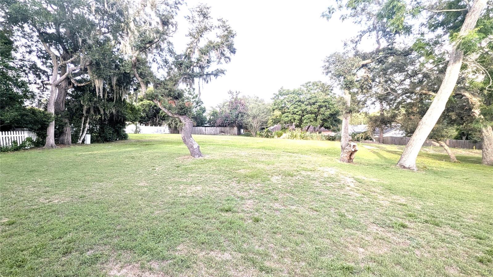 RAINTREE PLACE PH 02 - Residential