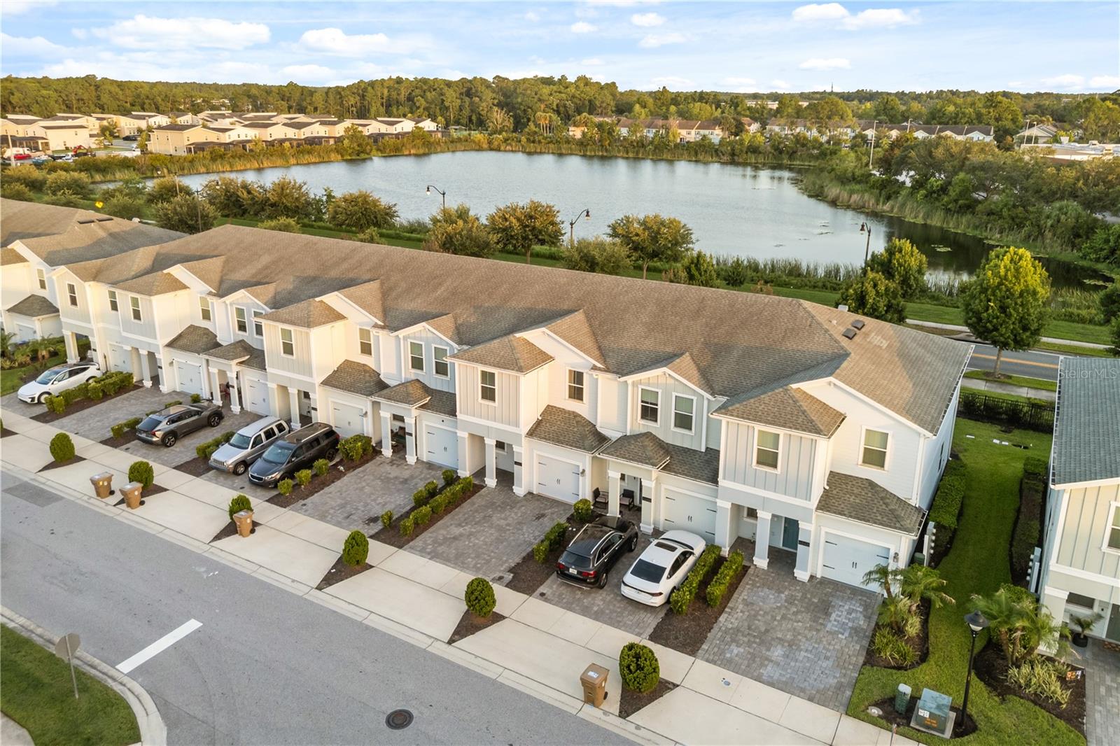 STOREY LAKE TRACT K PB 26 PGS 28-32 LOT 137 - Residential