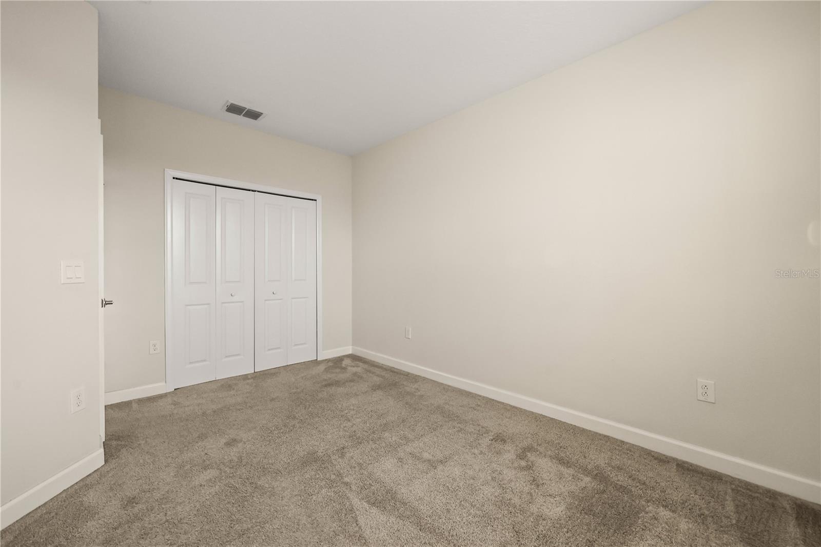 STOREY LAKE TRACT K PB 26 PGS 28-32 LOT 137 - Residential