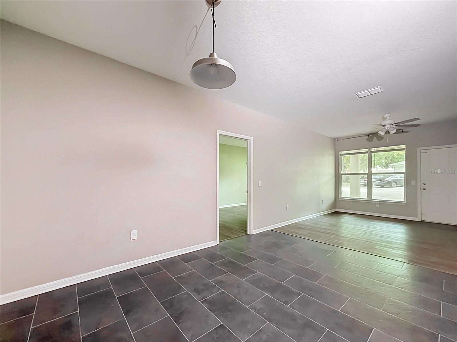 VILLAS AT SOUTHERN DUNES CONDO - Residential