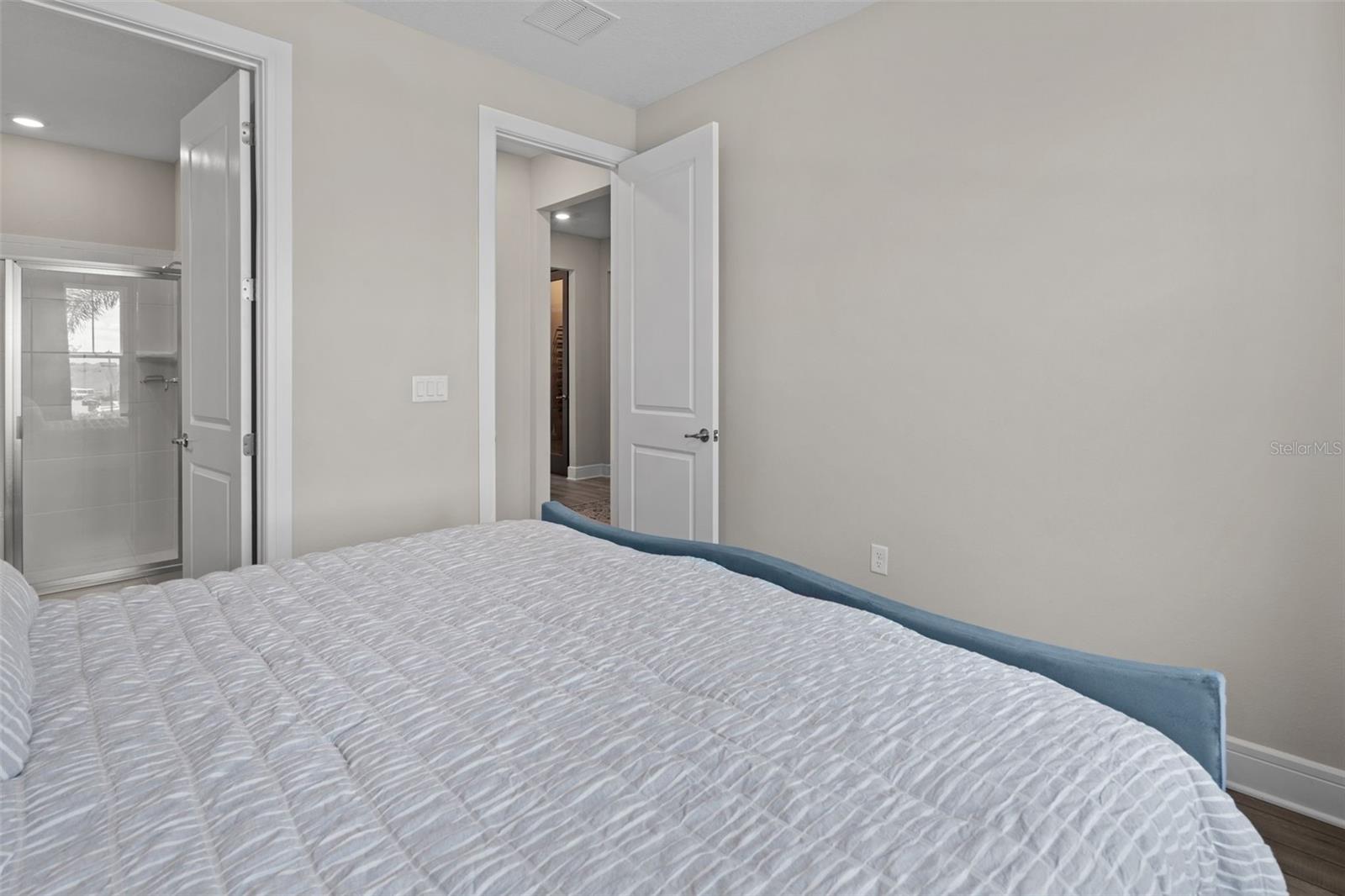 WILLOW RIDGE - Residential