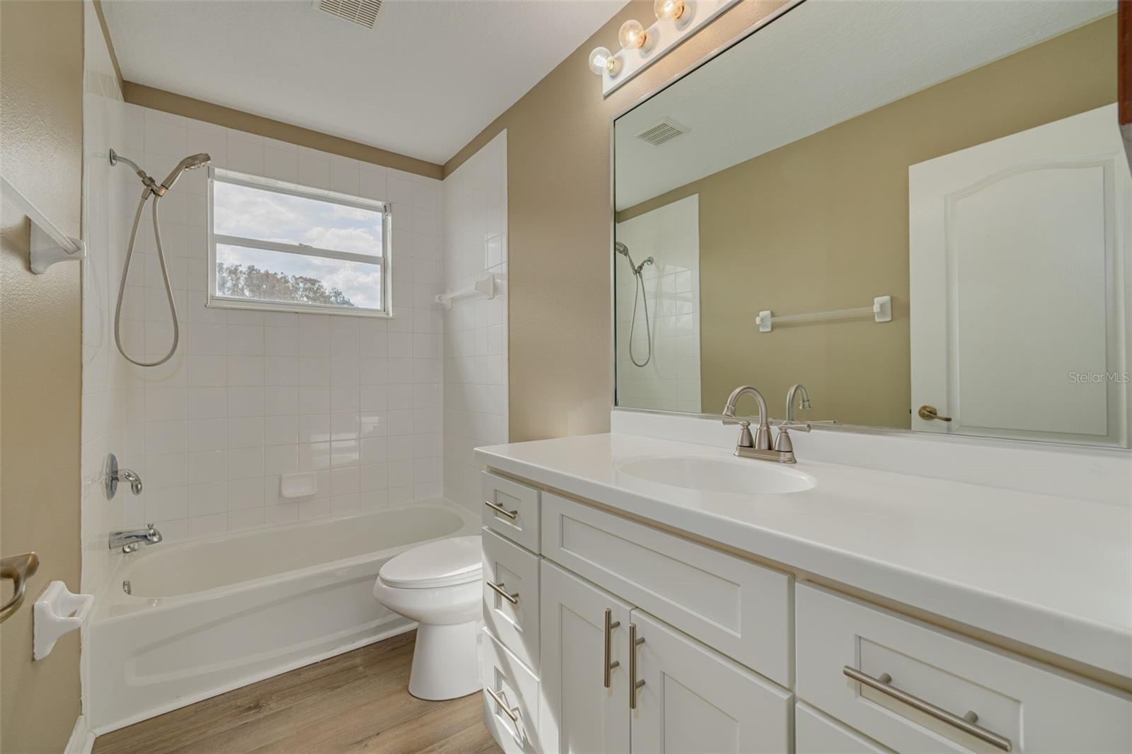 STONEYBROOK AT HERITAGE HARBOUR D-1 - Residential