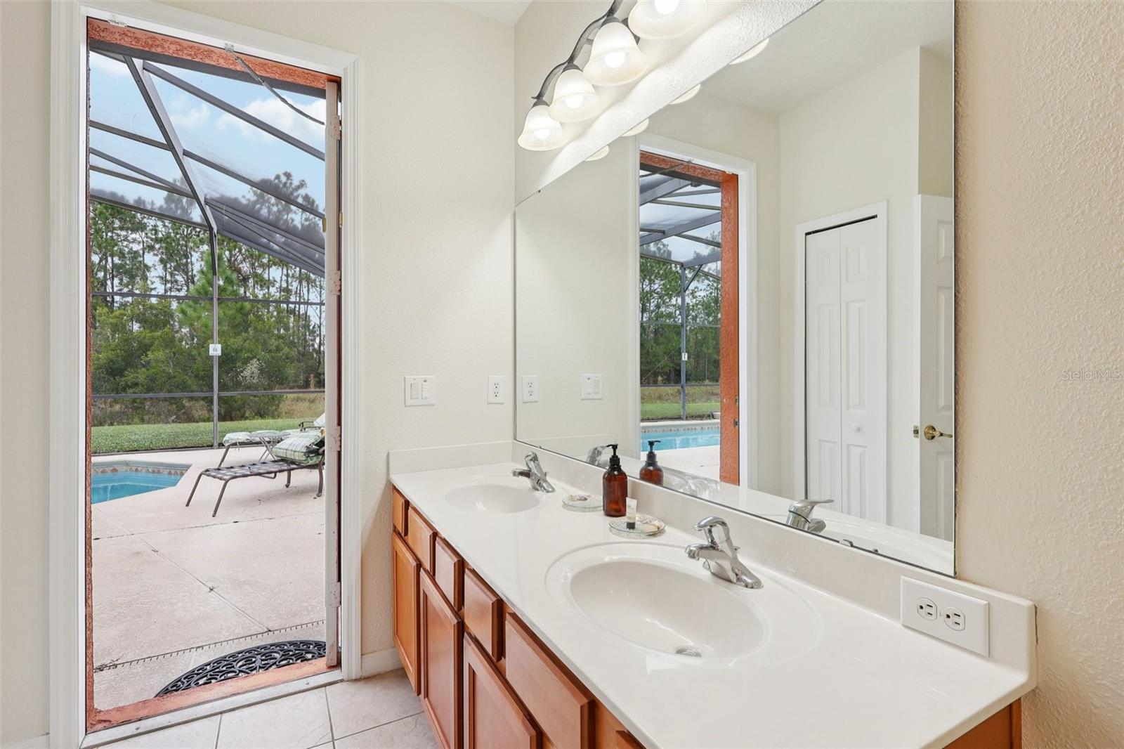 WATERSONG PH 01 - Residential