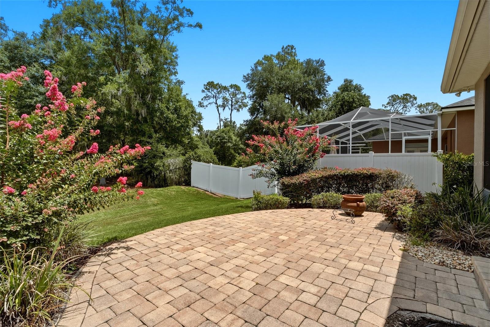HAWKS RIDGE - Residential
