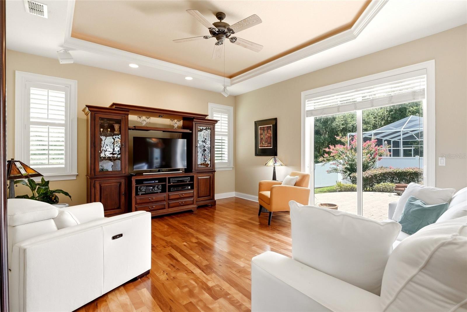 HAWKS RIDGE - Residential