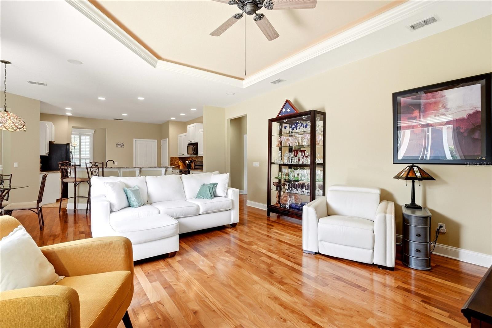 HAWKS RIDGE - Residential