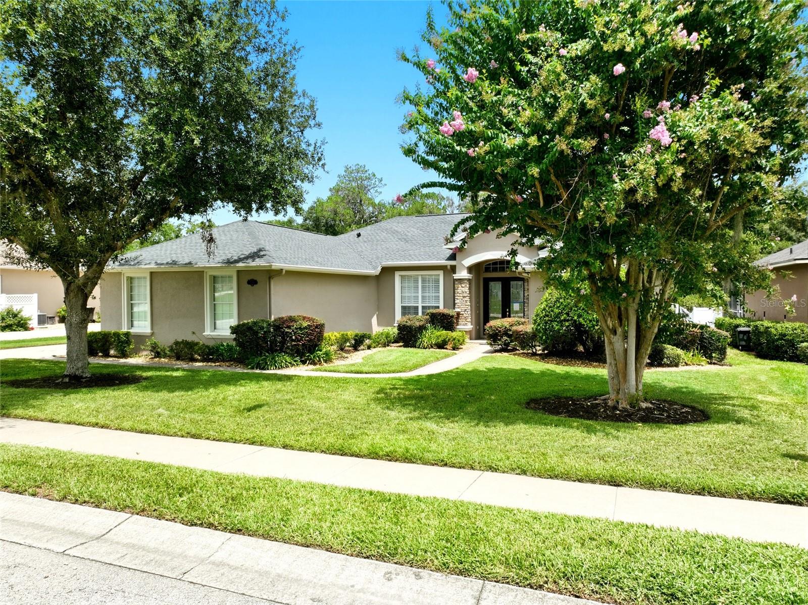 HAWKS RIDGE - Residential