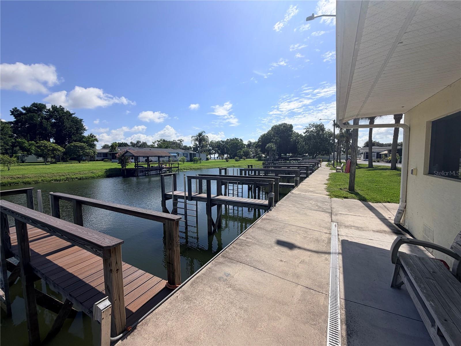 PALM SHORES RV RESORT LT 136 AMD - Residential
