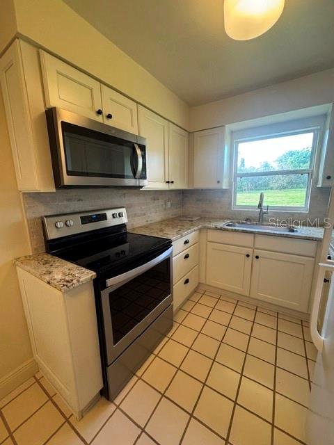MILLS ESTATE - Residential Lease