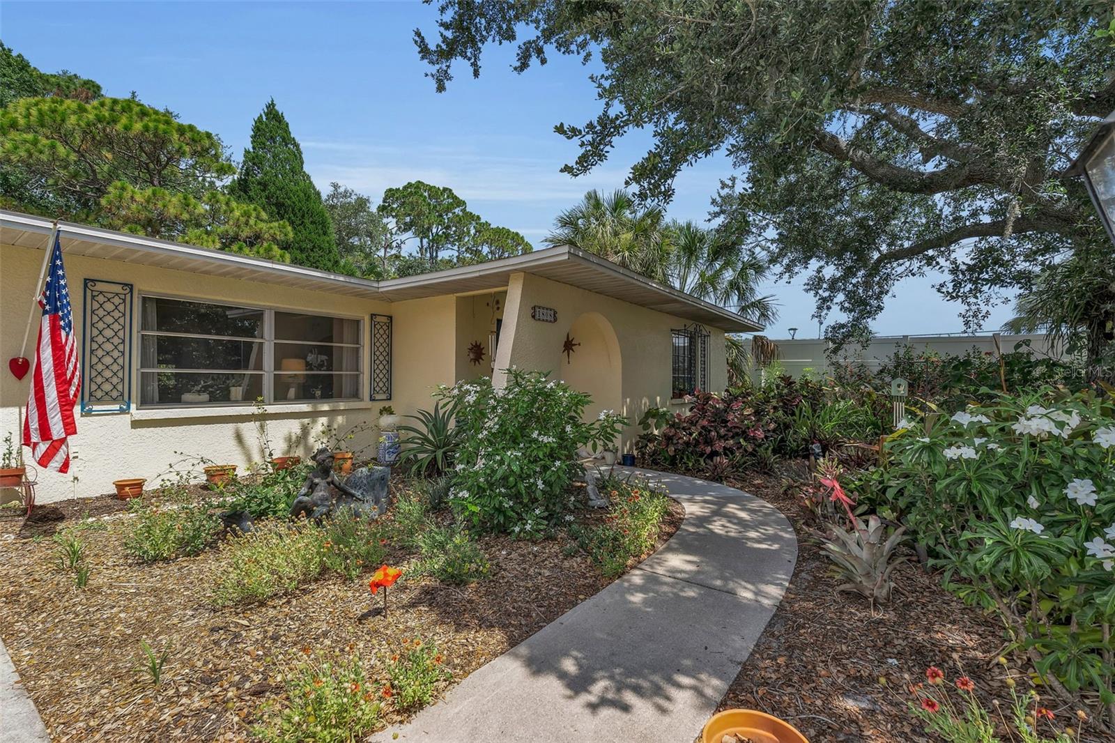 WEST WOODS - Residential
