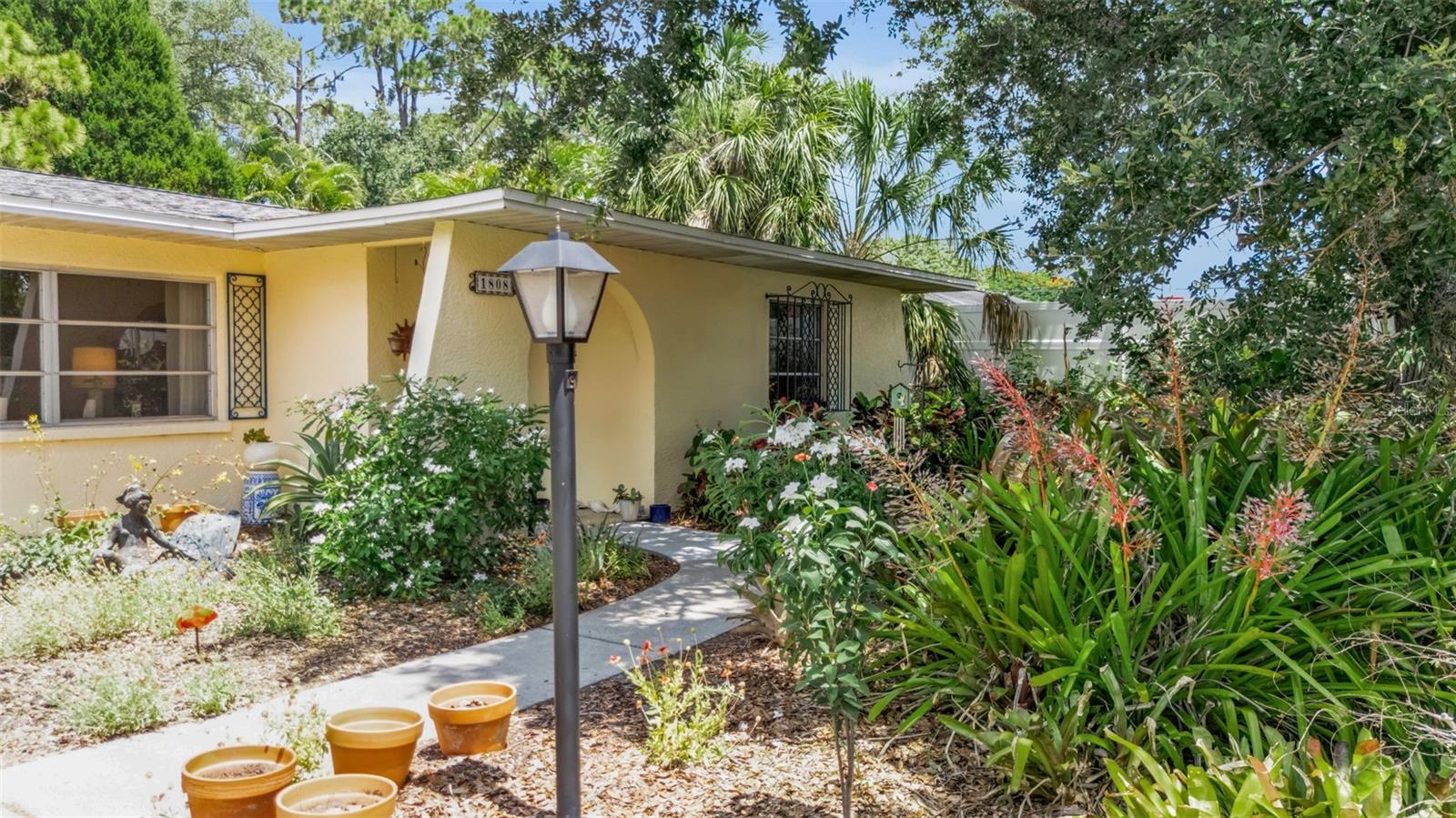 WEST WOODS - Residential