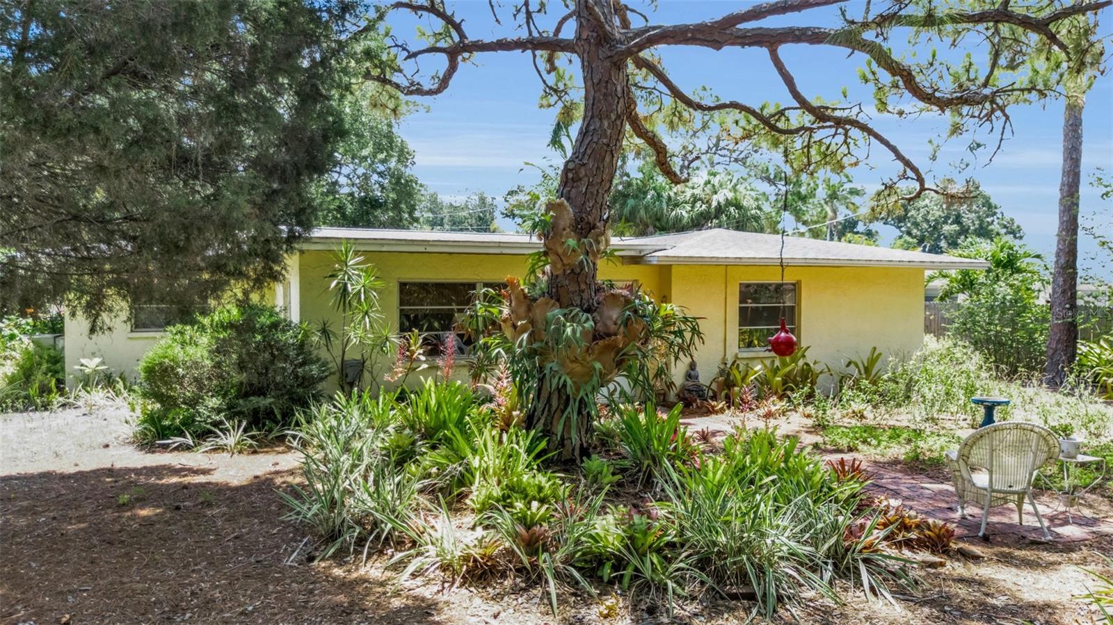 WEST WOODS - Residential