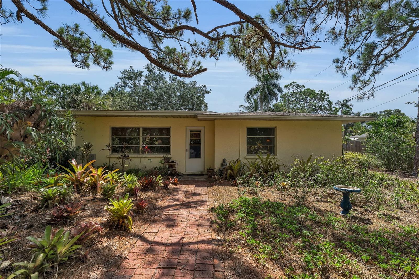 WEST WOODS - Residential