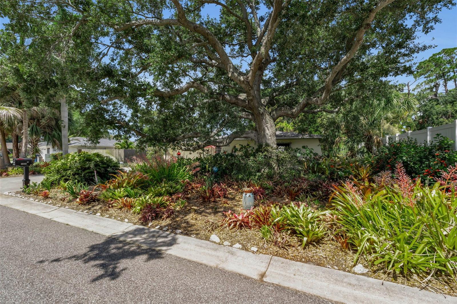 WEST WOODS - Residential
