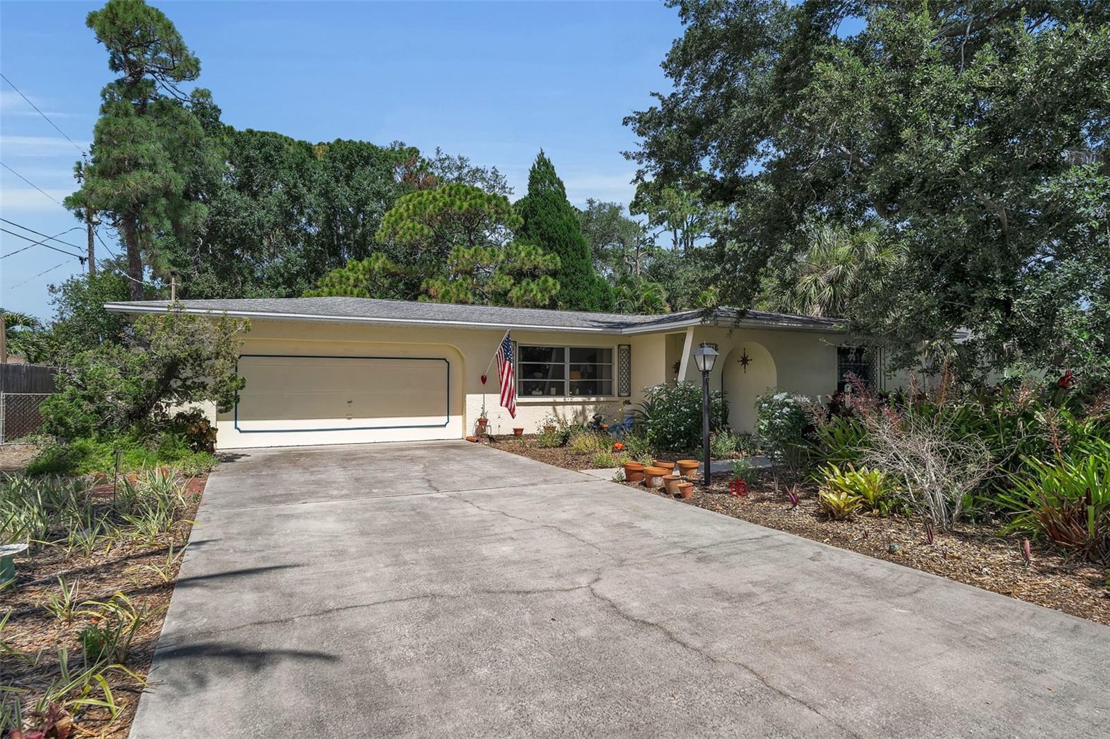 WEST WOODS - Residential