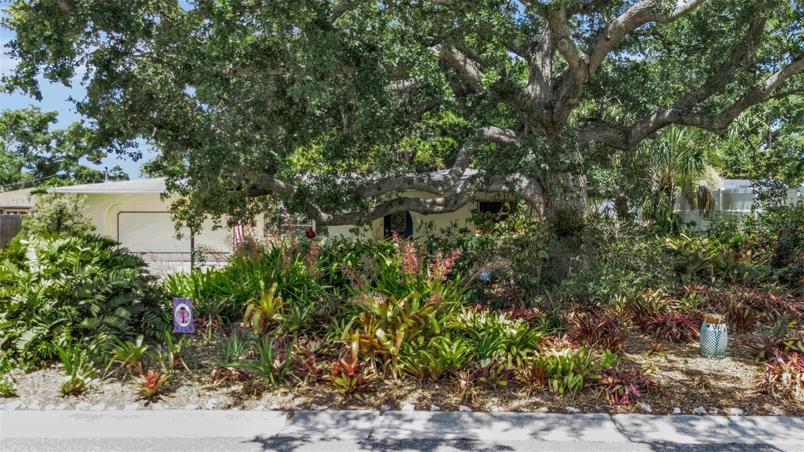 WEST WOODS - Residential