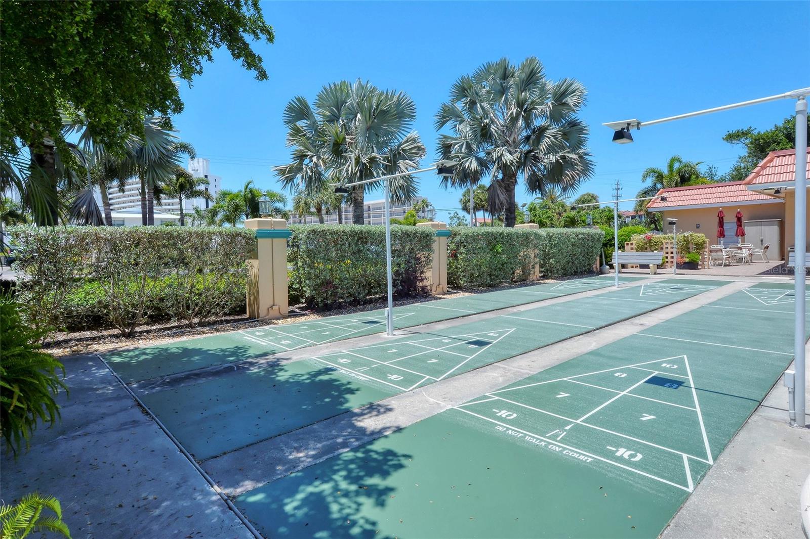 SIESTA HARBOR I - Residential