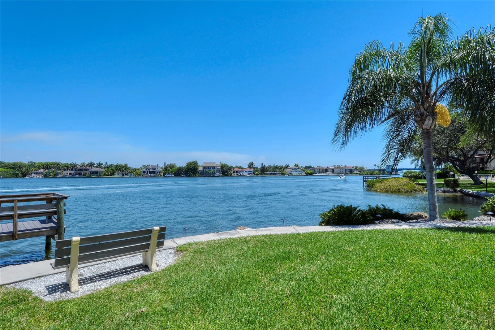 SIESTA HARBOR I - Residential