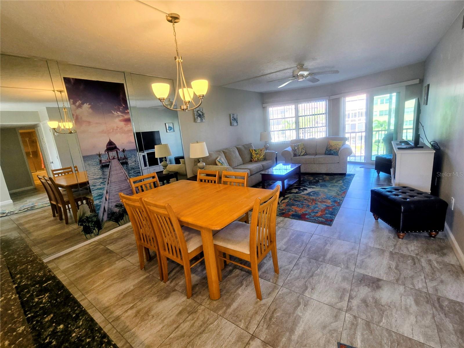 SIESTA HARBOR I - Residential