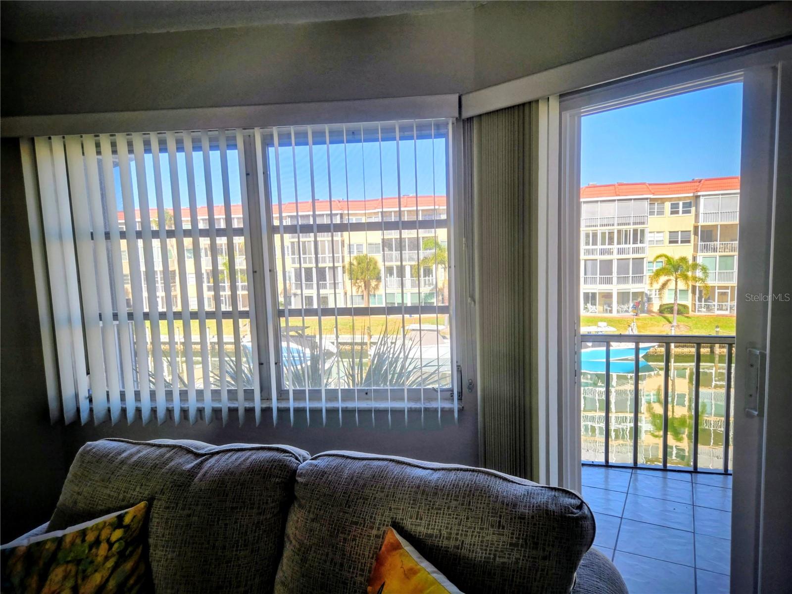 SIESTA HARBOR I - Residential