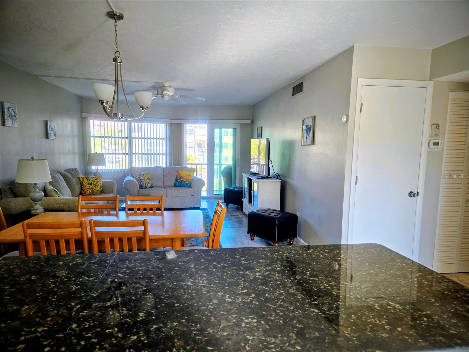 SIESTA HARBOR I - Residential