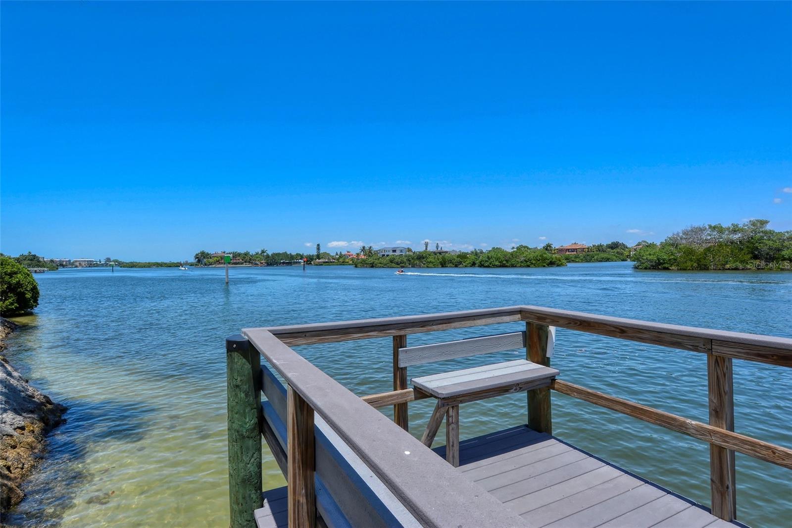 SIESTA HARBOR I - Residential
