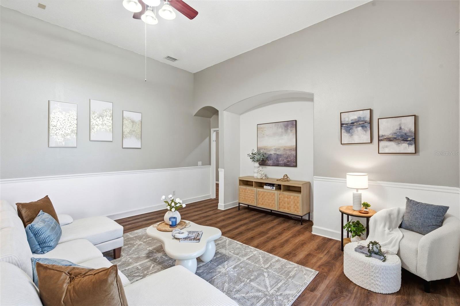 LAKE TALIA PH 01 - Residential