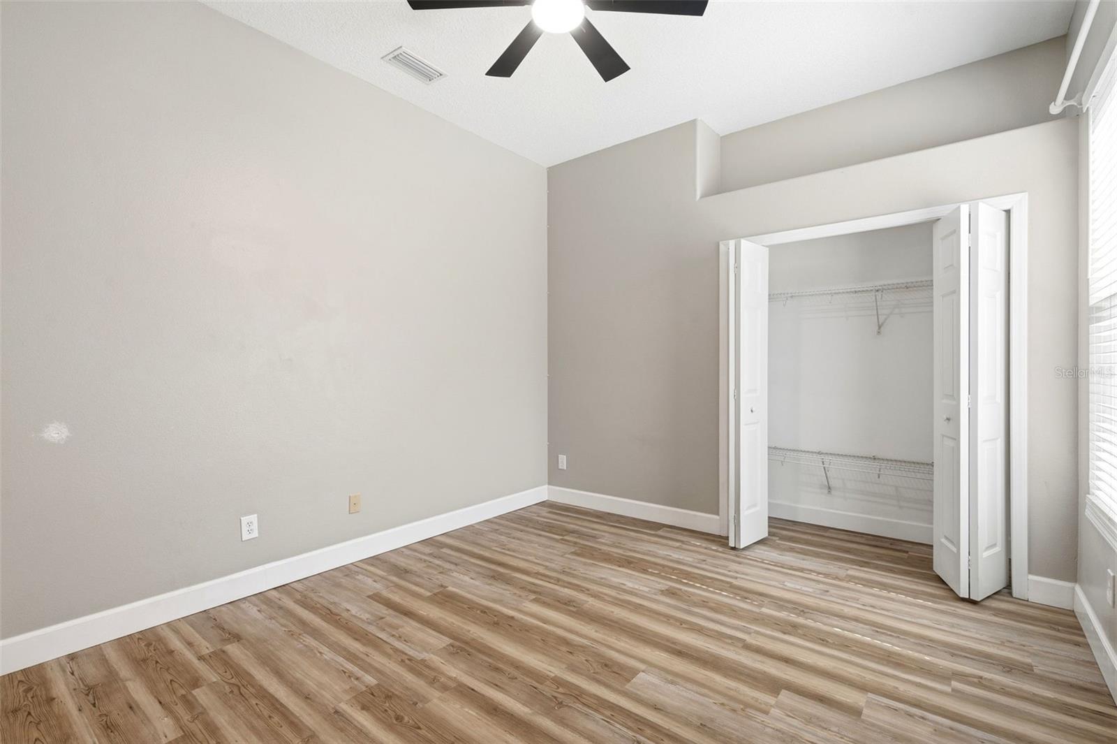 LAKE TALIA PH 01 - Residential