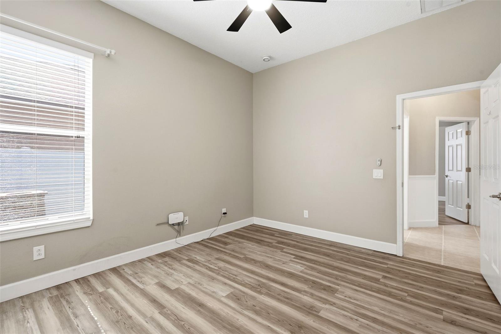 LAKE TALIA PH 01 - Residential
