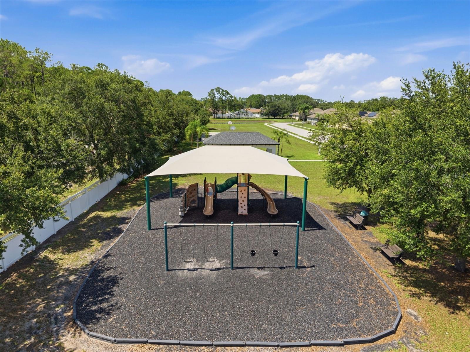 LAKE TALIA PH 01 - Residential
