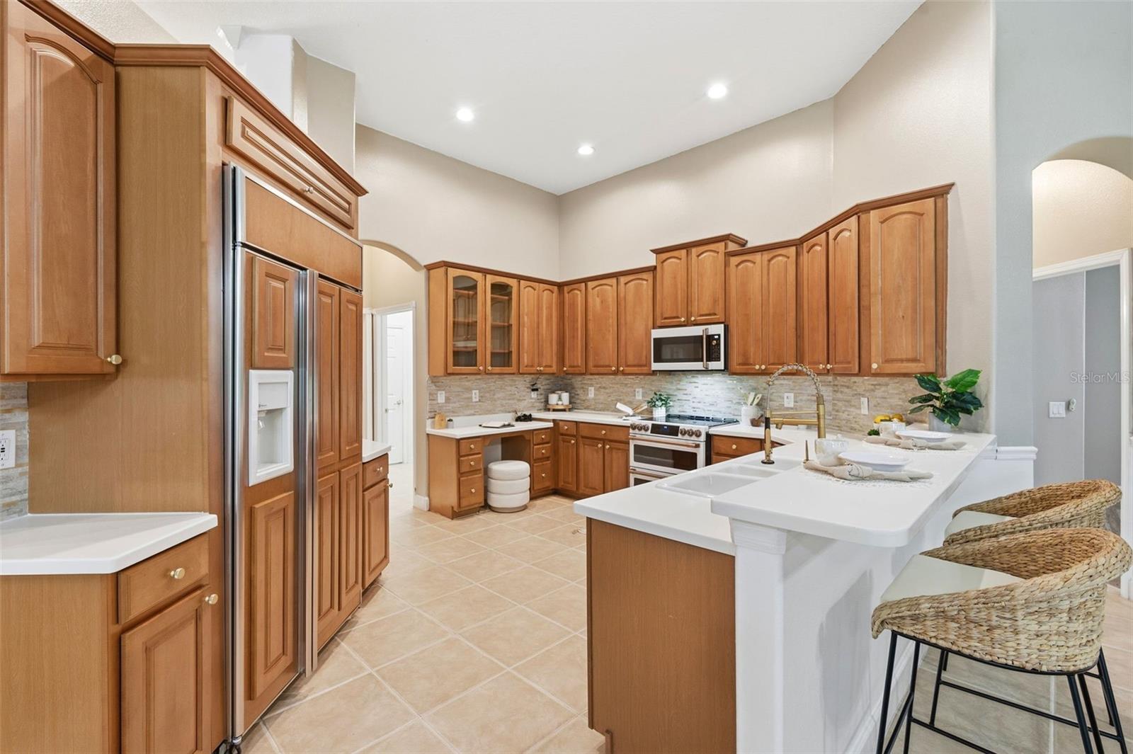 LAKE TALIA PH 01 - Residential
