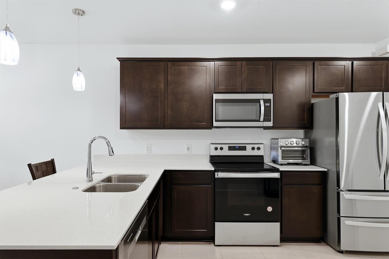 AVANTI/WATERSIDE - Residential