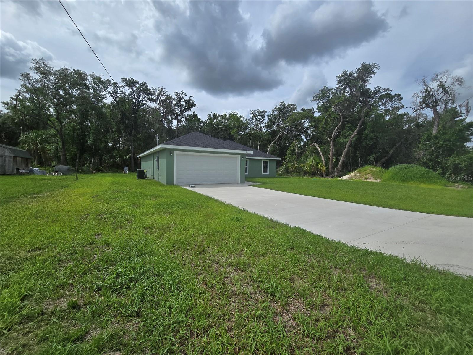 SILVER SPGS SHORES UN #44 - Residential