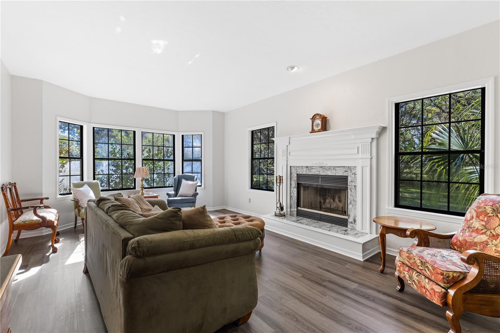 HAYES GLEN - Residential