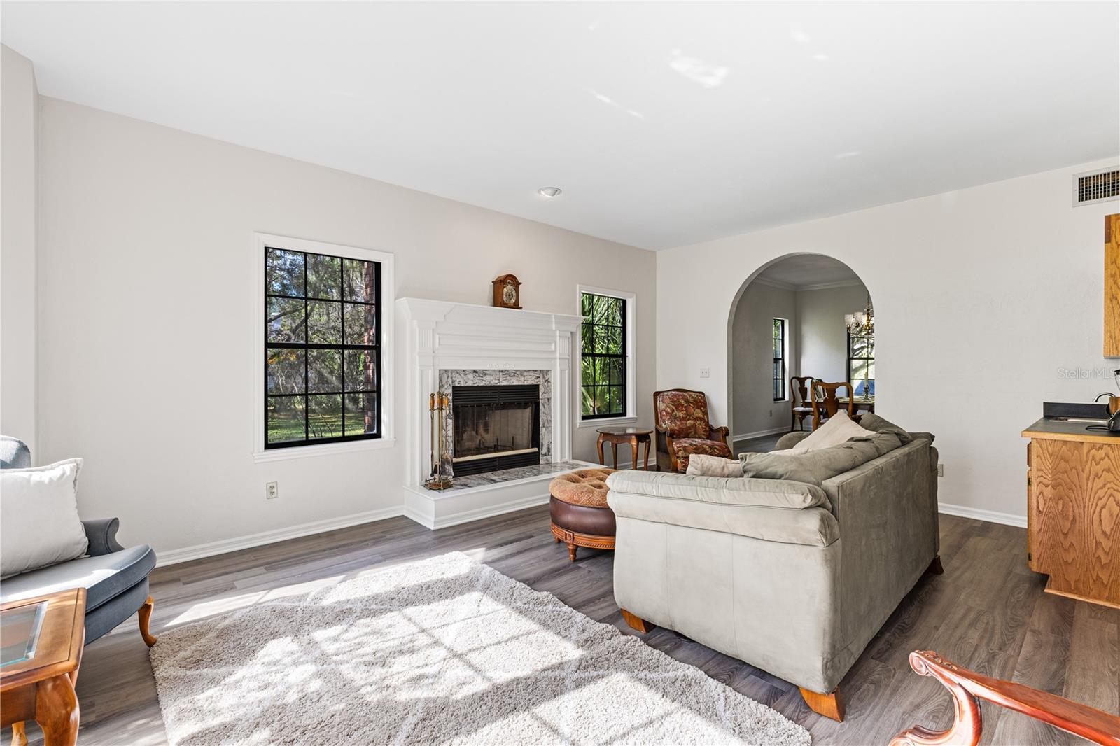 HAYES GLEN - Residential