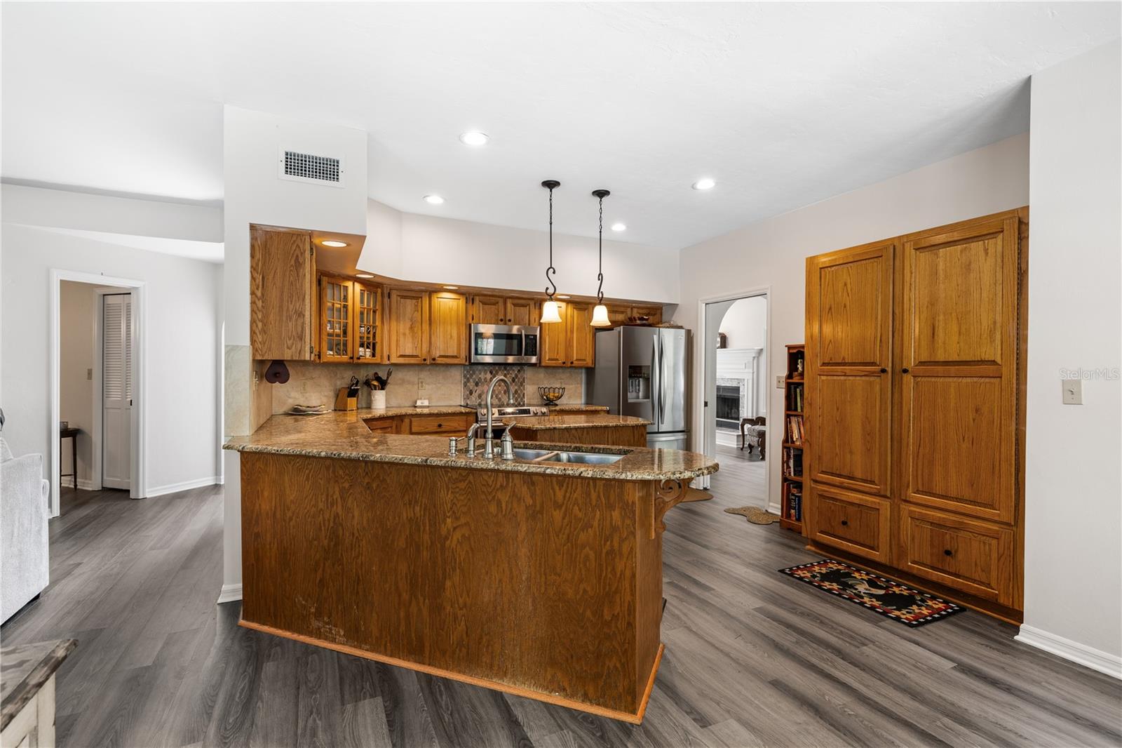 HAYES GLEN - Residential