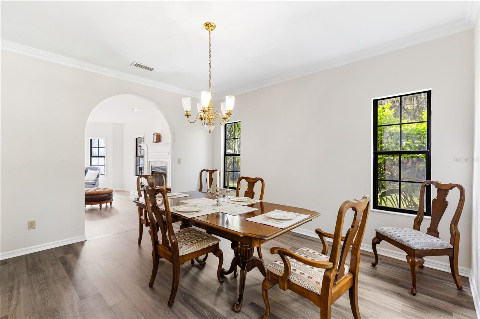 HAYES GLEN - Residential