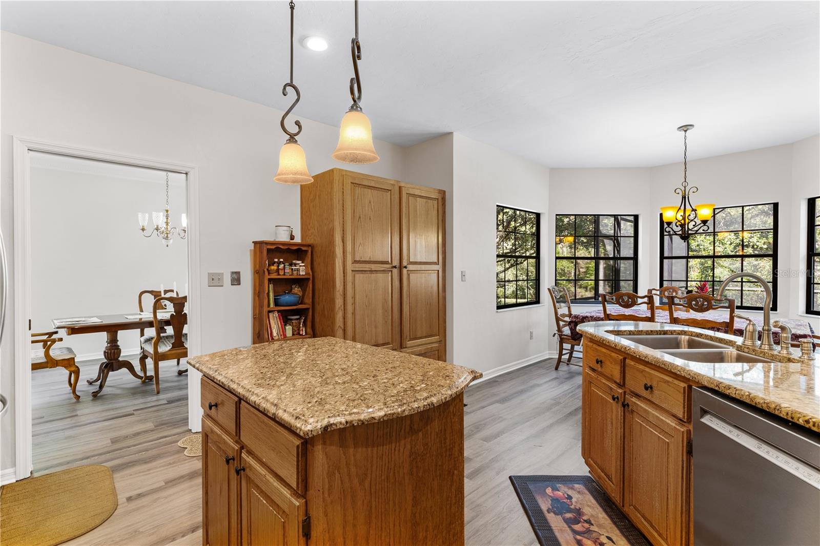 HAYES GLEN - Residential