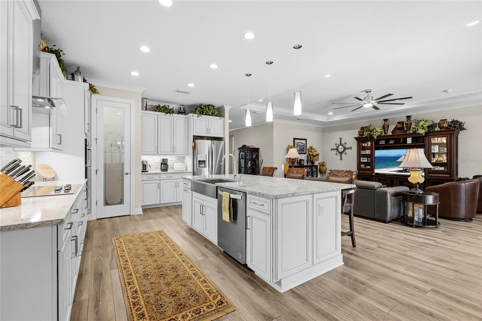 VENICE WOODLANDS - Residential