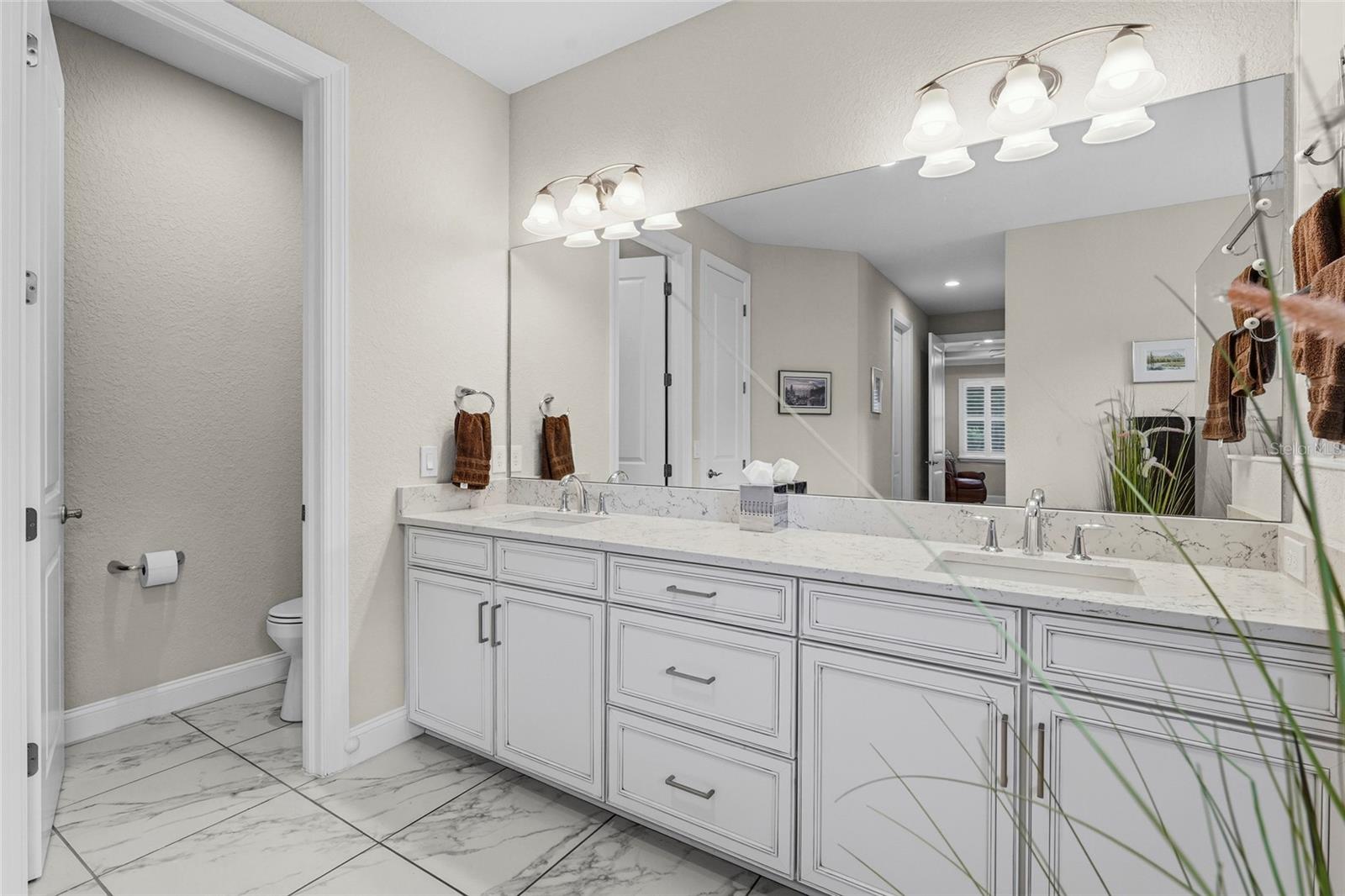 VENICE WOODLANDS - Residential