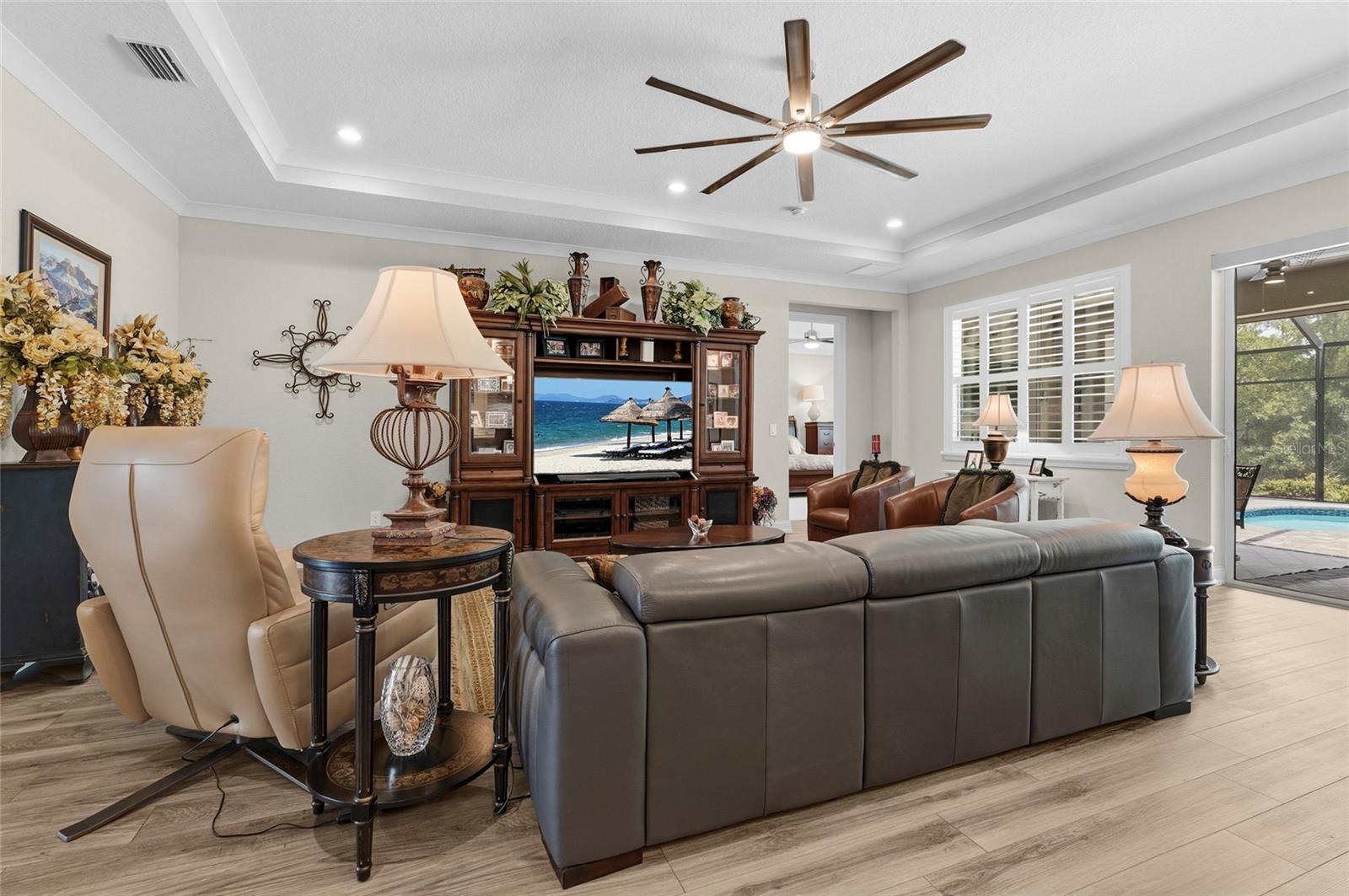 VENICE WOODLANDS - Residential