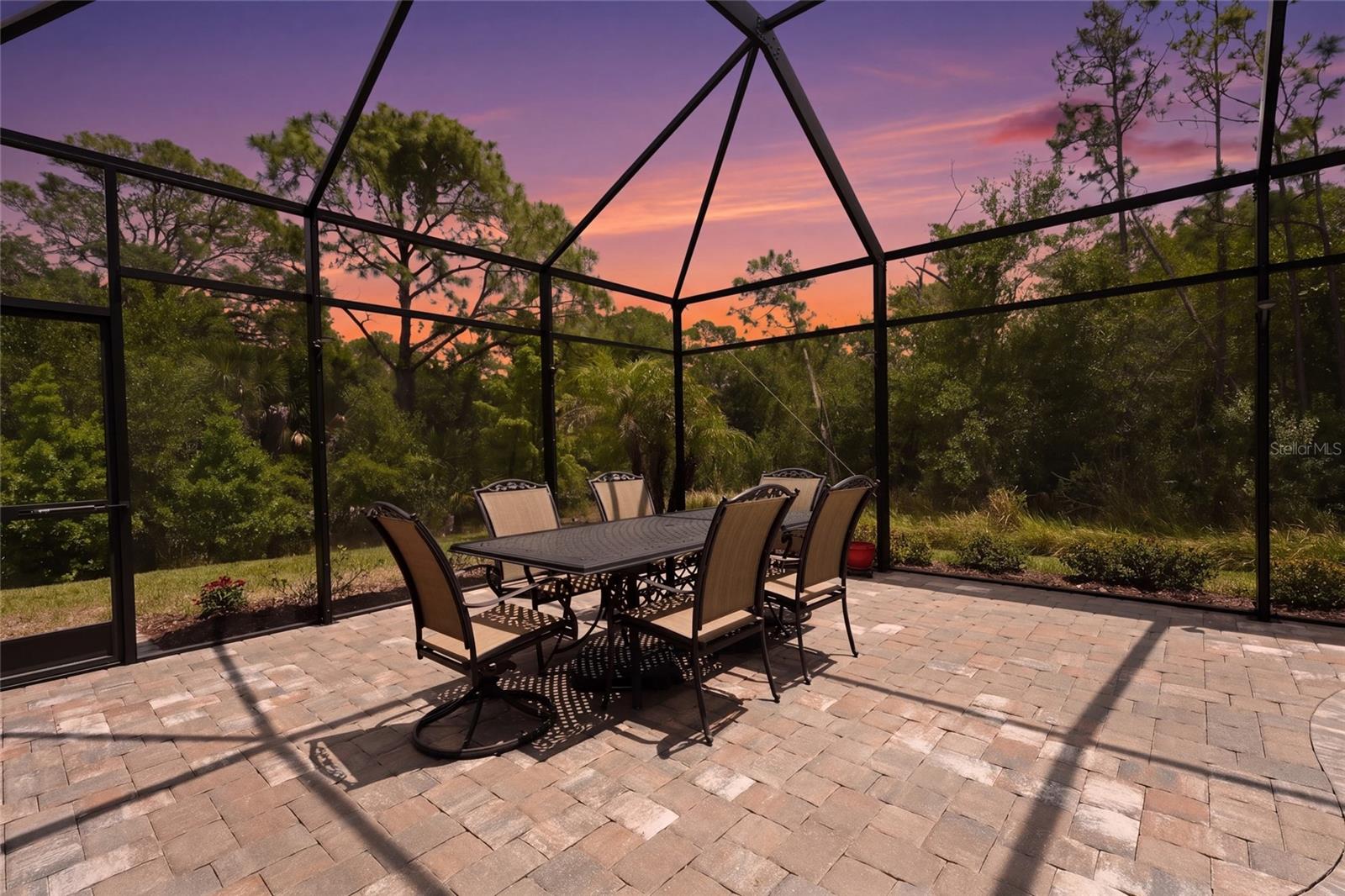 VENICE WOODLANDS - Residential
