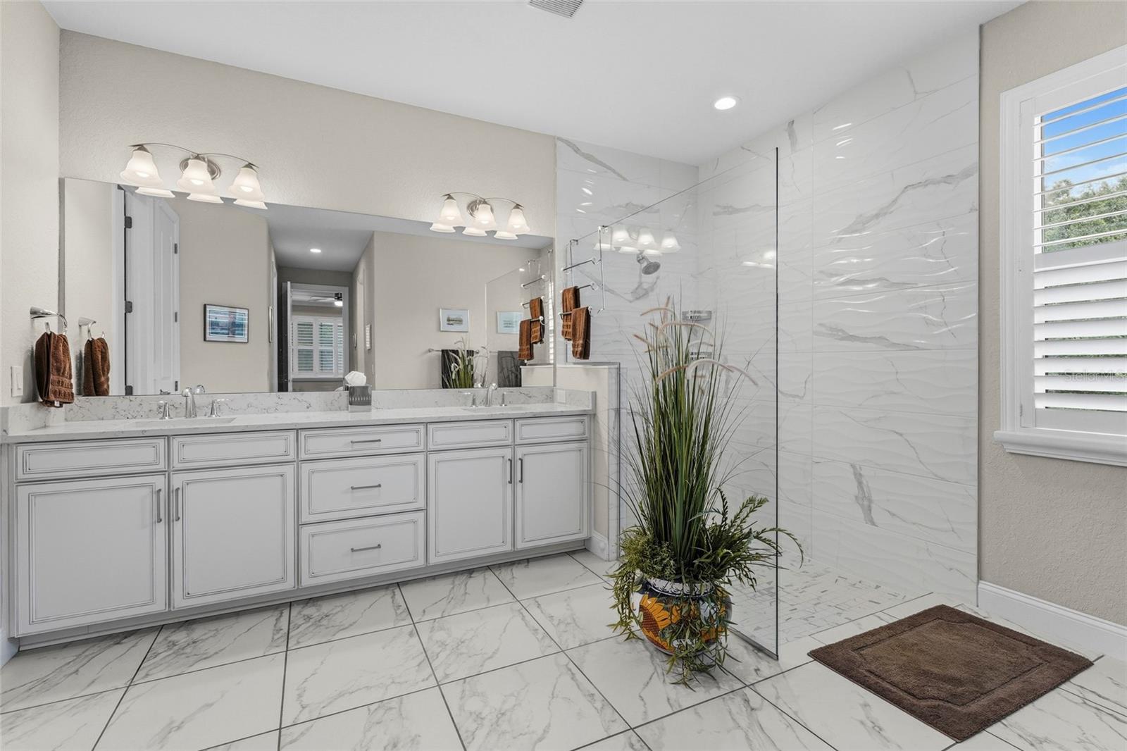 VENICE WOODLANDS - Residential
