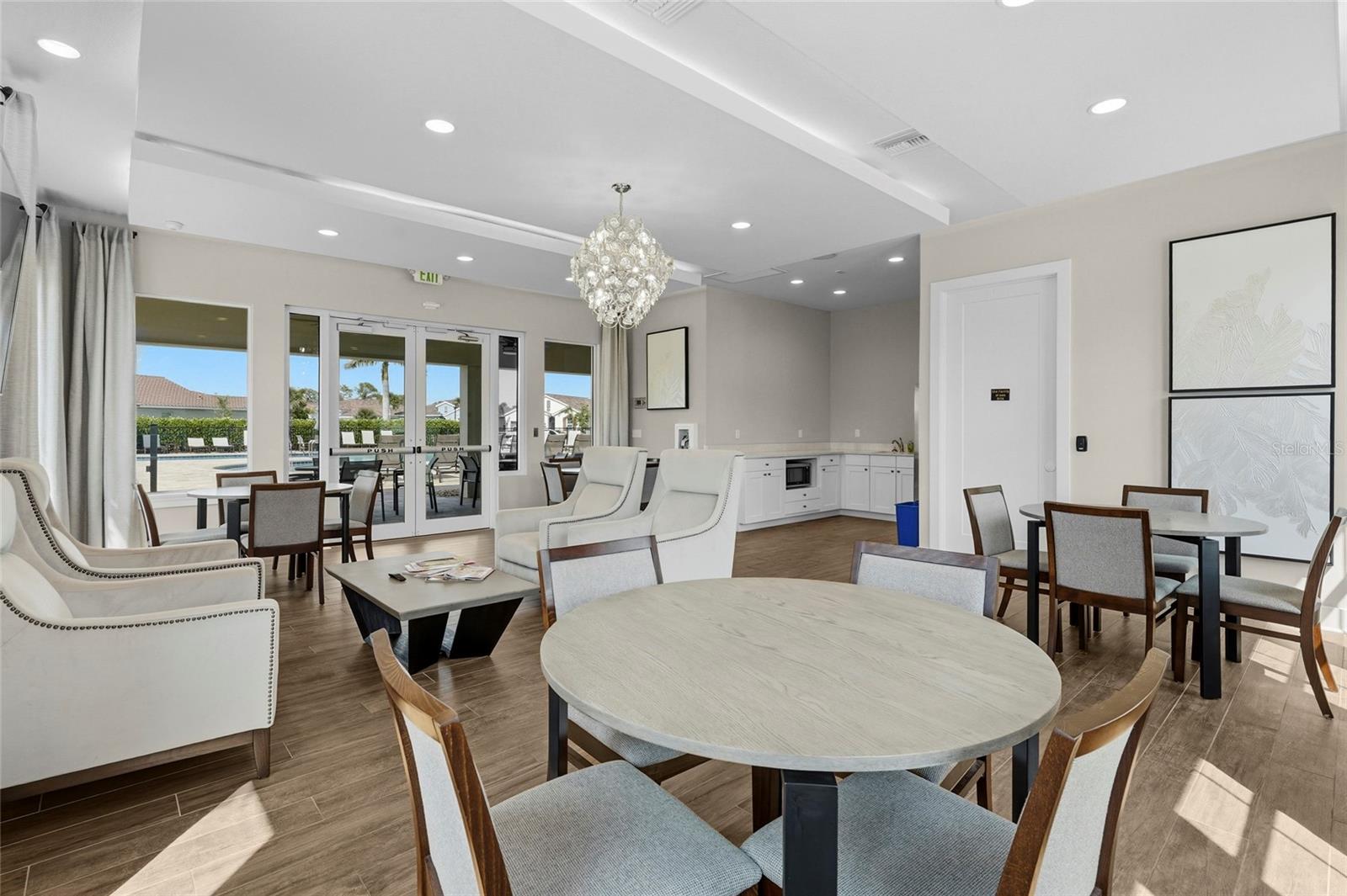 VENICE WOODLANDS - Residential