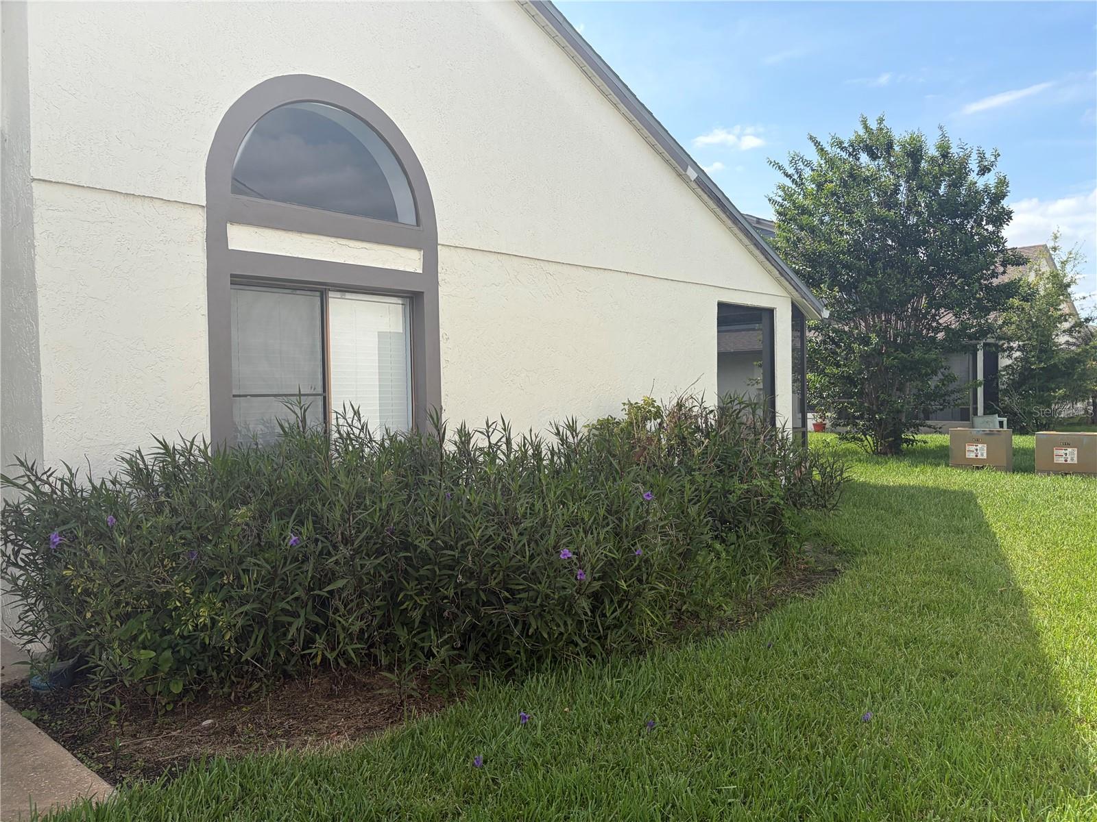 BVL LAKEPOINTE TWNHMS - Residential Lease