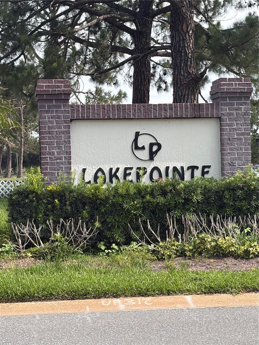 BVL LAKEPOINTE TWNHMS - Residential Lease