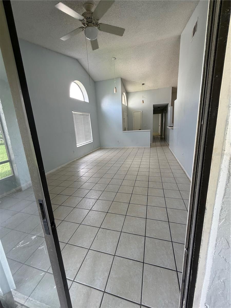 BVL LAKEPOINTE TWNHMS - Residential Lease